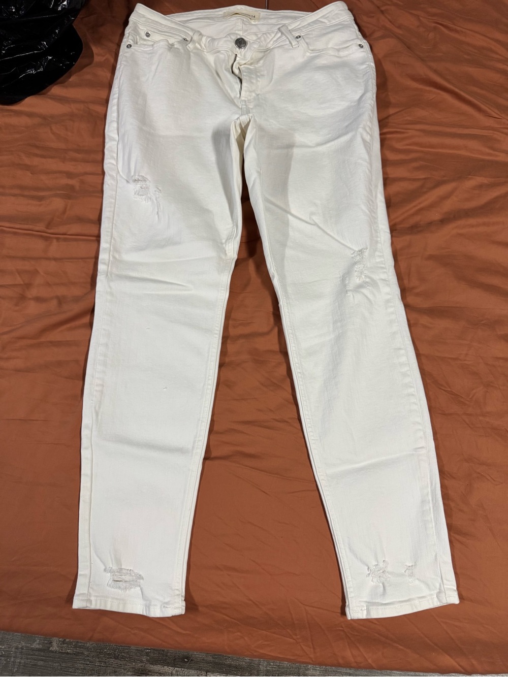 Maurices White Distressed Skinny Jeans